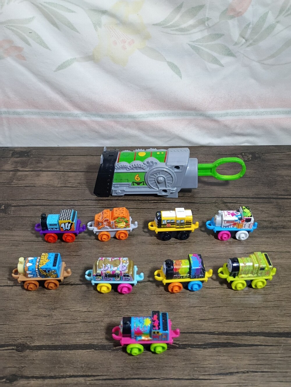 Thomas The Tank Engine Minis Launcher Percy 6 Plus 9 Mini Trains